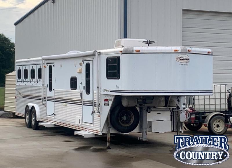 2000 Sundowner Trailers Sierra 4 Horse Living Quarters with Generator Horse Trailer 2000 Sundowner Trailers Sierra 4 Horse Living Quarters with Generator Horse Trailer