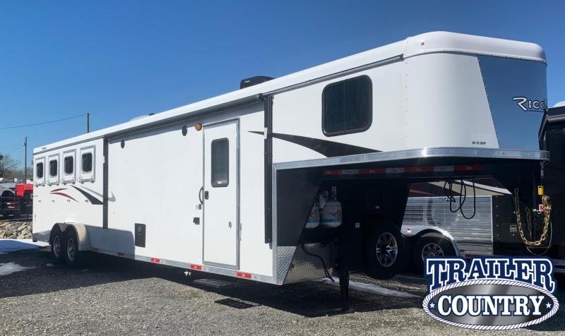 2021 Bison Trailers Ricochet 7411S 4 Horse Living Quarters Trailer with Slide 2021 Bison Trailers Ricochet 7411S 4 Horse Living Quarters Trailer with Slide