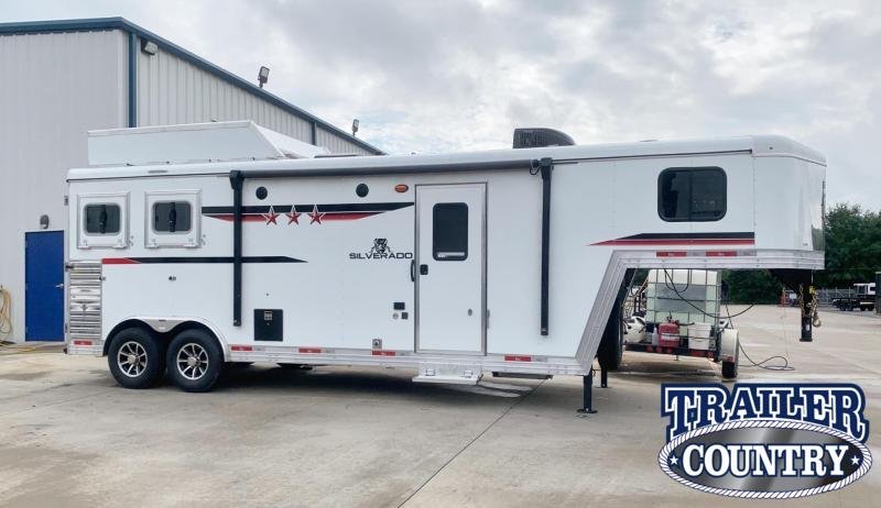2022 Bison Trailers Silverado 2 Horse Trailer - IN STOCK!! 2022 Bison Trailers Silverado 2 Horse Trailer - IN STOCK!!