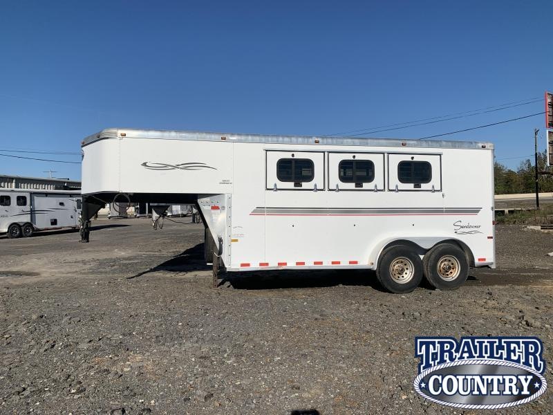 2005 Sundowner Trailers Sunlite Stampede SL Horse Trailer 2005 Sundowner Trailers Sunlite Stampede SL Horse Trailer
