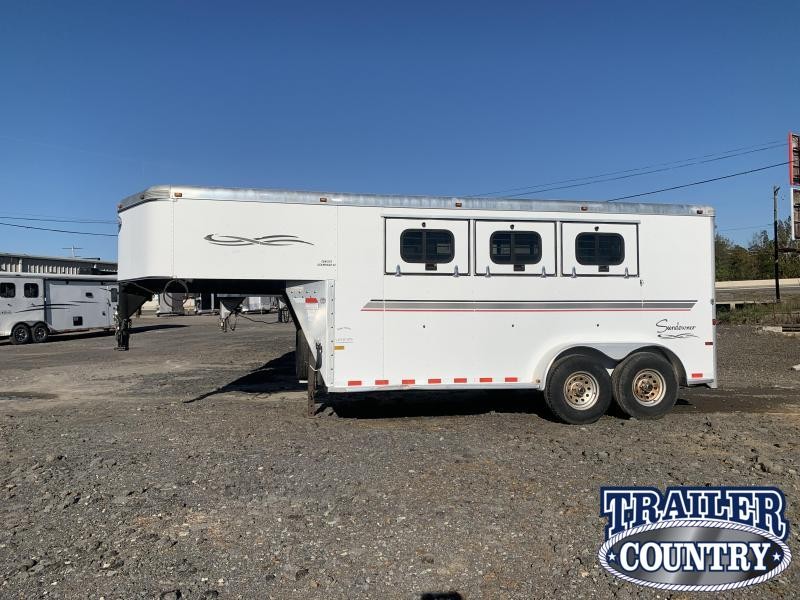 2005 Sundowner Trailers Sunlite Stampede SL Horse Trailer 2005 Sundowner Trailers Sunlite Stampede SL Horse Trailer