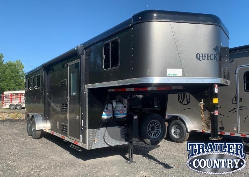 2022 Bison Trailers Quick Draw 3 Horse Living Quarters Trailer 2022 Bison Trailers Quick Draw 3 Horse Living Quarters Trailer