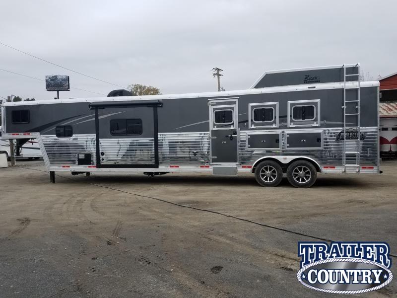 ***CLEARANCE**2019 Bison 8317 LAREDO Horse Trailer with Living Quarters ***CLEARANCE**2019 Bison 8317 LAREDO Horse Trailer with Living Quarters