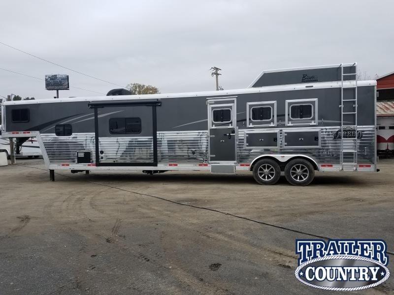 ***CLEARANCE**2019 Bison 8317 LAREDO Horse Trailer with Living Quarters ***CLEARANCE**2019 Bison 8317 LAREDO Horse Trailer with Living Quarters