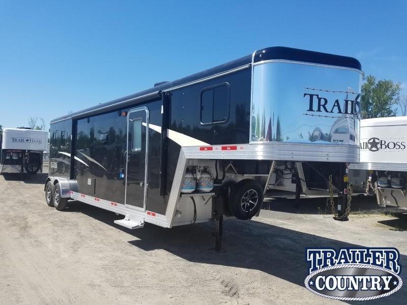 2020 Bison 7211 TRAIL BOSS Horse Trailer w/Living Quarters 2020 Bison 7211 TRAIL BOSS Horse Trailer w/Living Quarters
