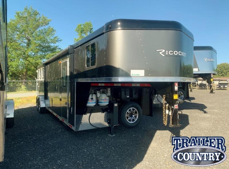 2022 Bison Trailers Ricochet 3 Horse Living Quarters Trailer 2022 Bison Trailers Ricochet 3 Horse Living Quarters Trailer