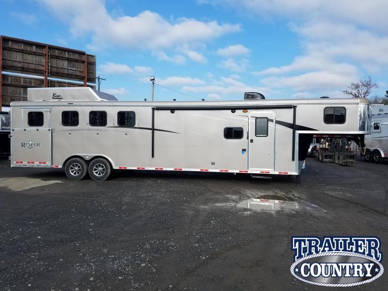 **CLEARANCE** 2019 Bison 8411 RANGER Horse Trailer with Living Quarters **CLEARANCE** 2019 Bison 8411 RANGER Horse Trailer with Living Quarters