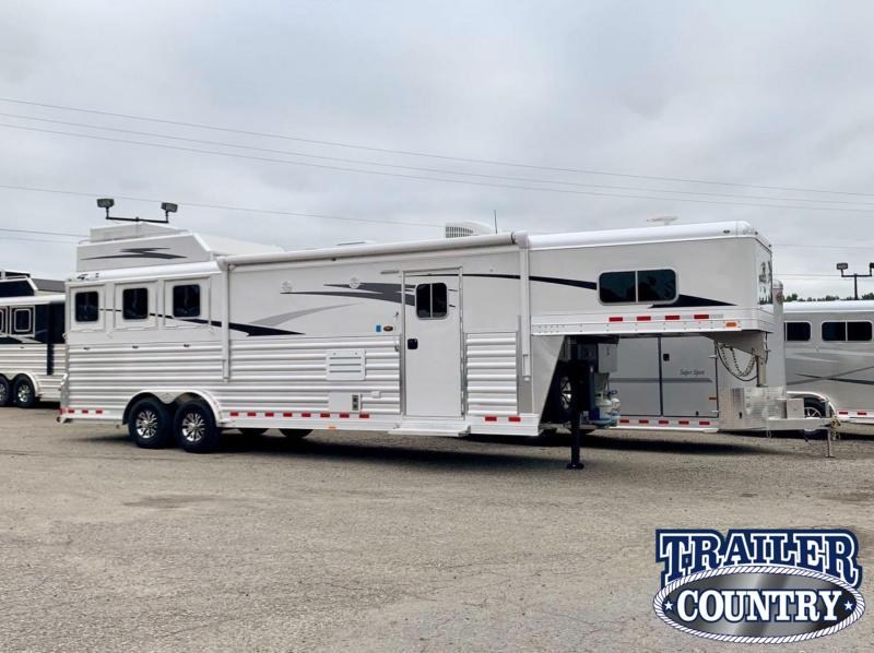 2021 4-Star Trailers 3 Horse Living Quarters Horse Trailer 2021 4-Star Trailers 3 Horse Living Quarters Horse Trailer