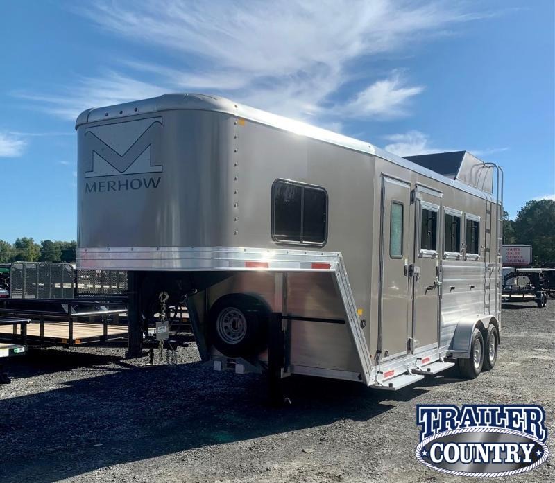 2022 Merhow Trailers Bronco Horse Trailer - IN STOCK! 2022 Merhow Trailers Bronco Horse Trailer - IN STOCK!