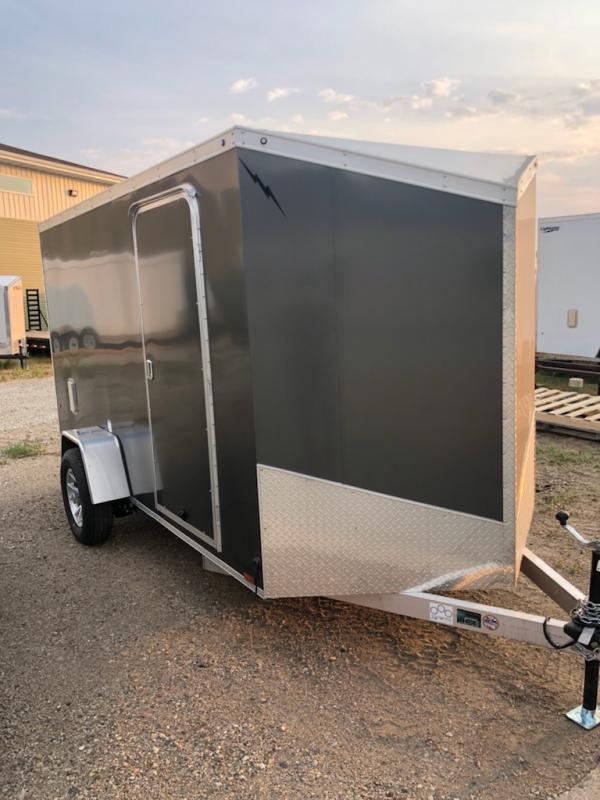 2022 Lightning Trailers LTF Cargo / Enclosed Trailer VweYzoqxvr3f