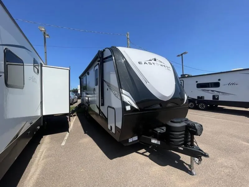 2025 East To West alta 2350krk