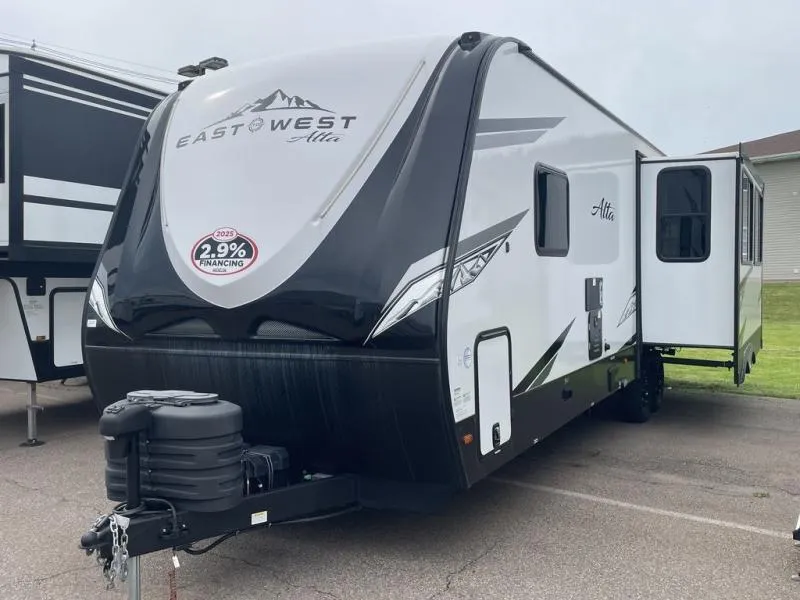2025 East To West alta 2810kik