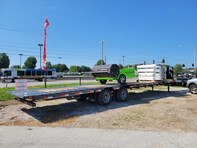 Delco 102'x36' Gooseneck Deckover 23990# Hydraulic Dovetail Delco 102'x36' Gooseneck Deckover 23990# Hydraulic Dovetail