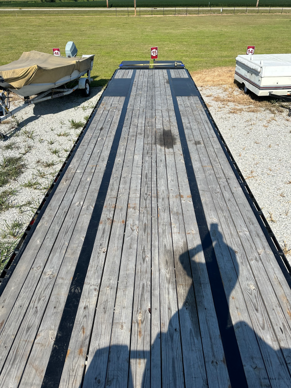 used Equipment / Flatbed Trailers PJ Trailers  for sale, in Monticello, IN Thumbnail 4