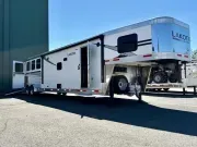 2027 Lakota CH8415SRB 