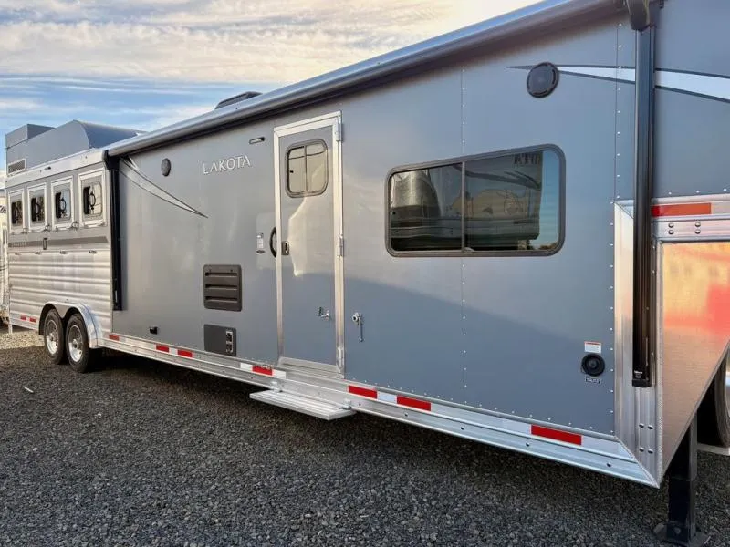 Trailer Image