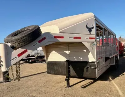 2026 Swift Built 20' LIVESTOCK
