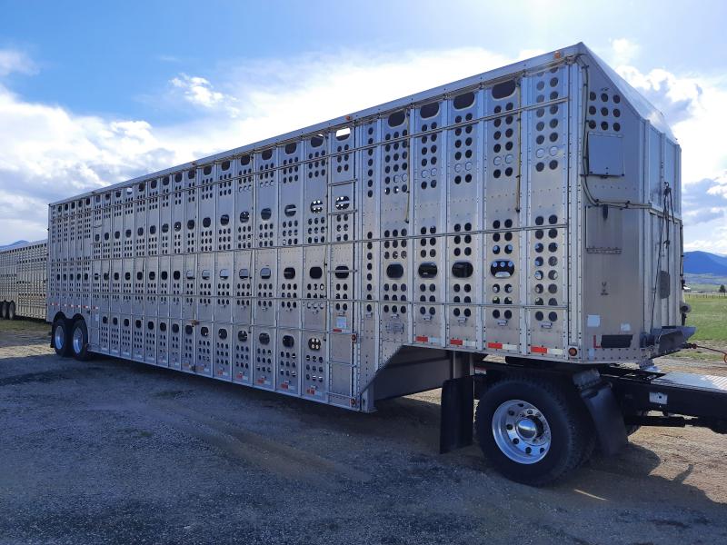 2013 Merritt Used 2013 Merritt 48' Livestock Semi Trailer Pot Livestock-Semi 2013 Merritt Used 2013 Merritt 48' Livestock Semi Trailer Pot Livestock-Semi