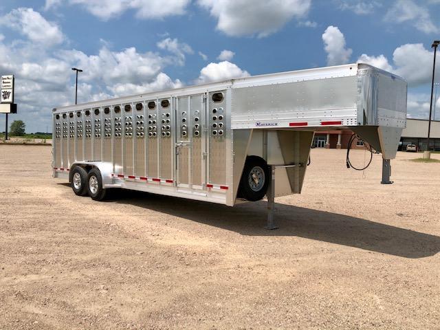 2021 EBY 24' Maverick Livestock Trailer 2021 EBY 24' Maverick Livestock Trailer