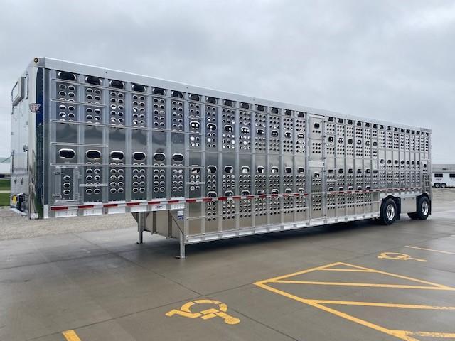 2022 EBY Bull Ride 53'x102"x13'6" Spread- Crank up nose 2022 EBY Bull Ride 53'x102"x13'6" Spread- Crank up nose
