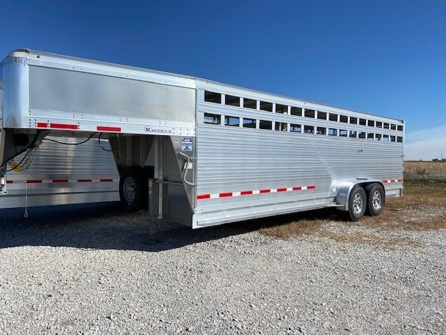 2021 EBY Maverick Livestock Trailer 2021 EBY Maverick Livestock Trailer
