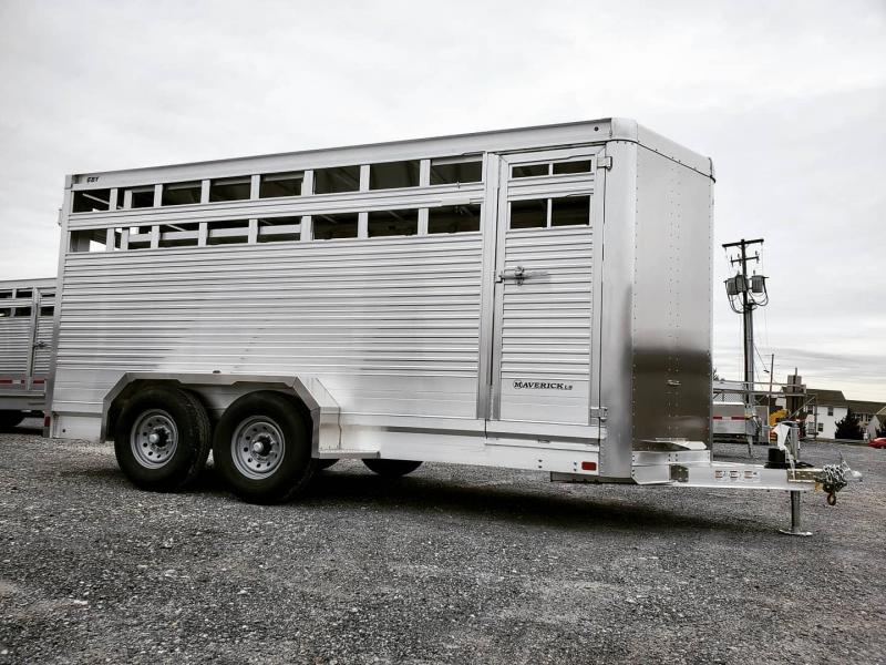 2022 EBY 16'x6'5"x7' Maverick LS BH Slat B Livestock Trailer 2022 EBY 16'x6'5"x7' Maverick LS BH Slat B Livestock Trailer