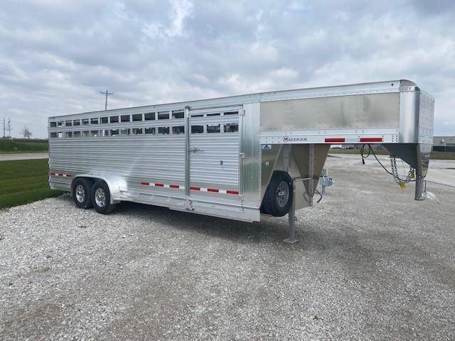 EBY 24' x 6'11" 6'6" MAVERICK GOOSENECK - DAKOTA EDITION EBY 24' x 6'11" 6'6" MAVERICK GOOSENECK - DAKOTA EDITION