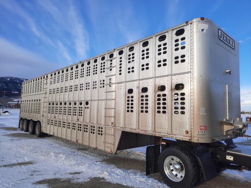 2009 Wilson Trailer Company PSDCL-402 SILVER STAR Livestock Trailer 2009 Wilson Trailer Company PSDCL-402 SILVER STAR Livestock Trailer