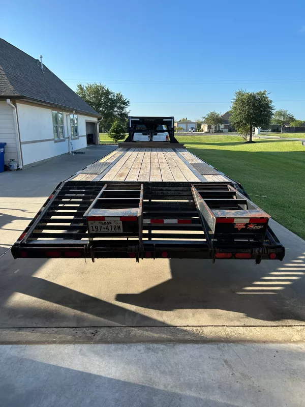 used Equipment / Flatbed Trailers PJ Trailers  for sale, in Baytown, TX Thumbnail 3