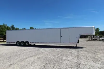 2016 Featherlite Trailers 4941-0040