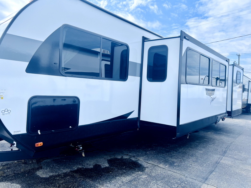 2024 Forest River 31KQBTS Wildwood Travel Trailer International RV