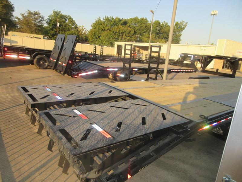 2022 Iron Bull Trailers FLG22 40' I35 Trailer StoreTrailer SalesLewisville TXSeagoville TX