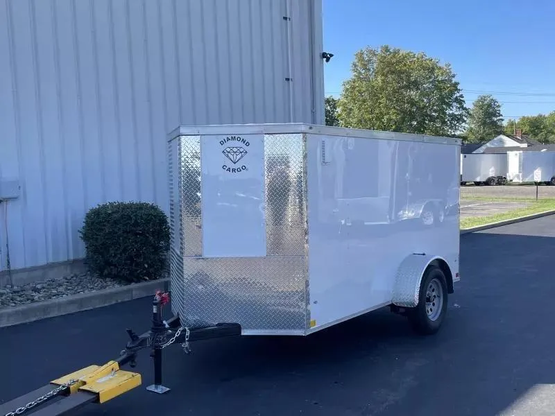 2026 Diamond Cargo NEW 5' x 10' SA V-Nose Enclosed Trailer / 5 Year Warranty