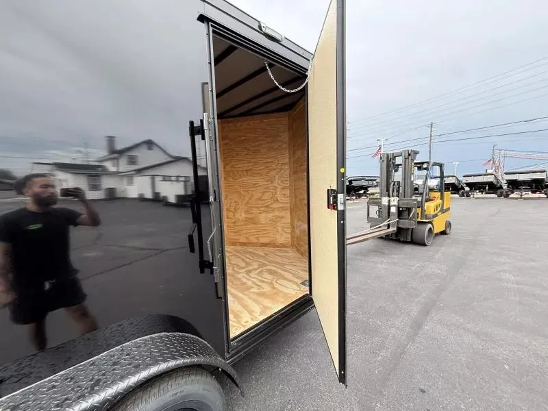 new Cargo (Enclosed) Trailers Diamond Cargo  for sale, in Middletown, OH Thumbnail 5