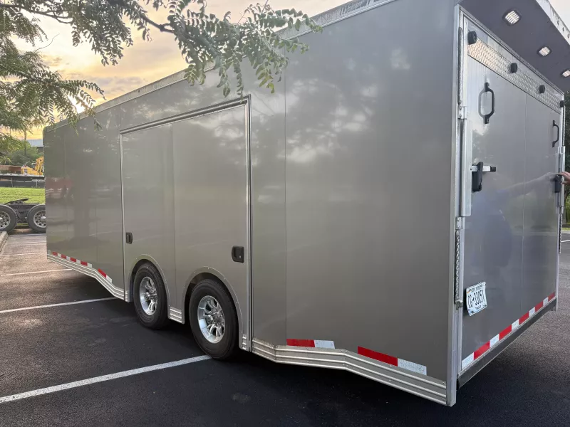 used Car Haulers / Racing Trailers Featherlite  for sale, in Cortlandt Manor, NY Thumbnail 2