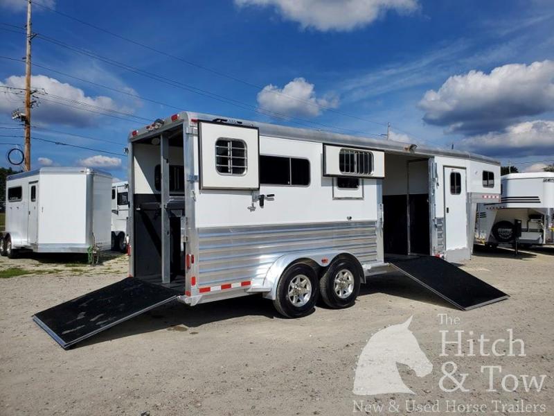 2016 4-Star Trailers Runabout Horse Trailer 2016 4-Star Trailers Runabout Horse Trailer
