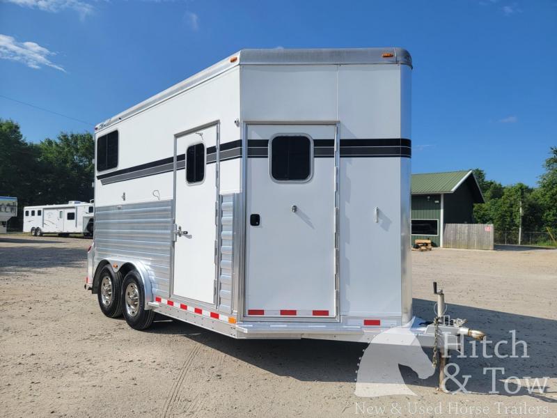 2012 4-Star Trailers Deluxe Bumper Pull Horse Trailer 2012 4-Star Trailers Deluxe Bumper Pull Horse Trailer