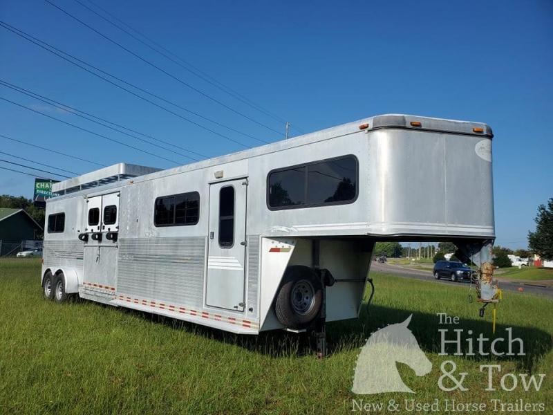 2000 Sundowner Trailers Head to Head Horse Trailer 2000 Sundowner Trailers Head to Head Horse Trailer
