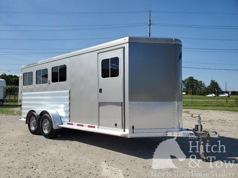 2017 Featherlite Bumper Pull Horse Trailer 2017 Featherlite Bumper Pull Horse Trailer