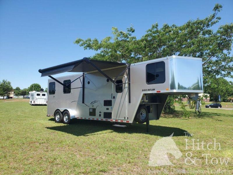 2021 Other Dixie Outlaw Horse Trailer 2021 Other Dixie Outlaw Horse Trailer