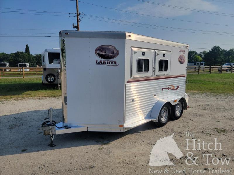 2006 Lakota Bumper Pull Horse Trailer 2006 Lakota Bumper Pull Horse Trailer