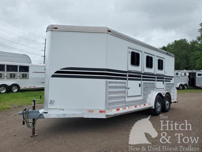 2008 4-Star Trailers Deluxe Horse Trailer 2008 4-Star Trailers Deluxe Horse Trailer