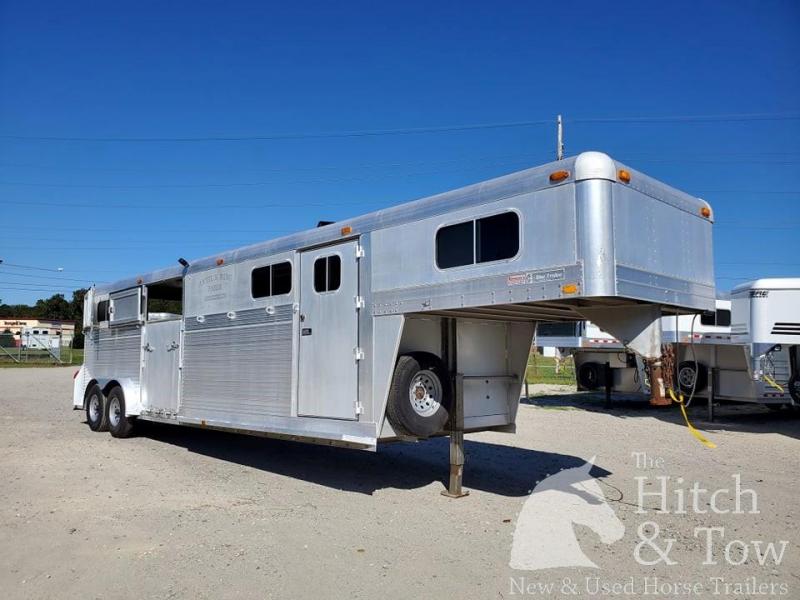 1990 4-Star Trailers Deluxe Horse Trailer 1990 4-Star Trailers Deluxe Horse Trailer