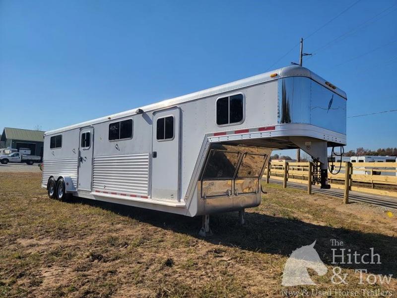 2005 Featherlite Head to head Horse Trailer 2005 Featherlite Head to head Horse Trailer