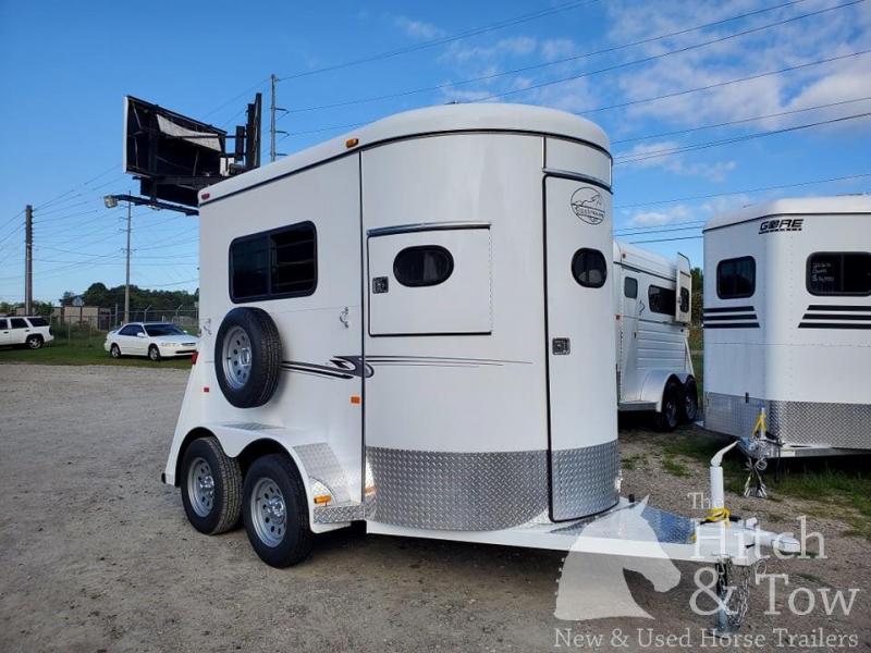 2022 Bee Trailers Super Bee Horse Trailer 2022 Bee Trailers Super Bee Horse Trailer