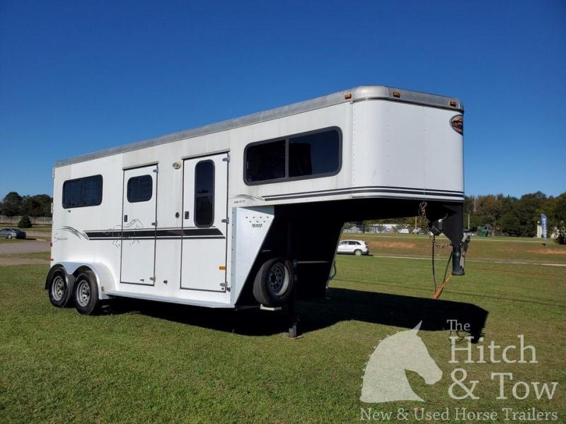 2003 Sundowner Trailers SunLite 777 Horse Trailer 2003 Sundowner Trailers SunLite 777 Horse Trailer