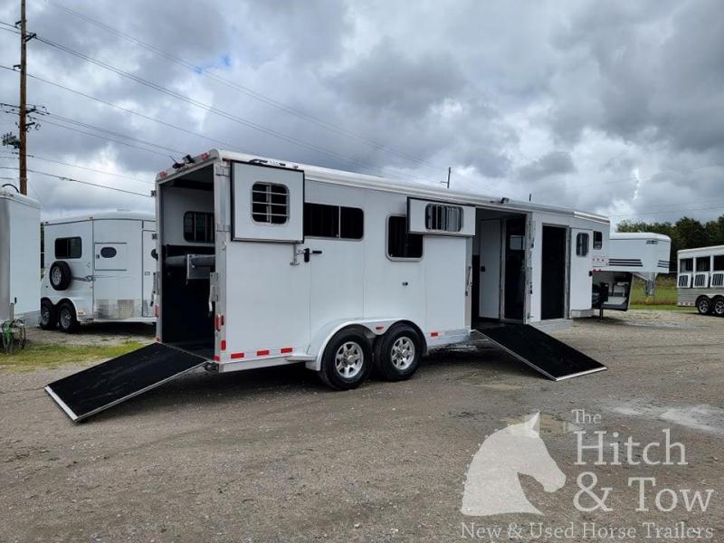 2015 4-Star Trailers Runabout Horse Trailer 2015 4-Star Trailers Runabout Horse Trailer