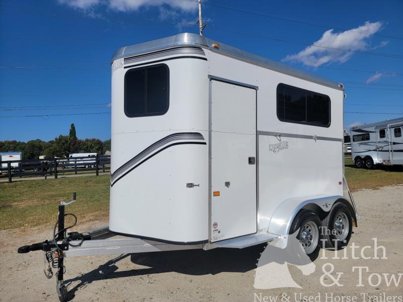 2019 Kingston Trailers Inc. Classic Standard Horse Trailer 2019 Kingston Trailers Inc. Classic Standard Horse Trailer