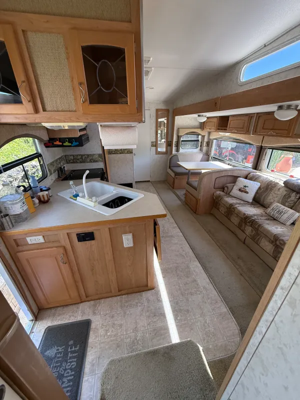 used Travel Trailers Thor Jazz for sale, in Oak View, CA Thumbnail 5