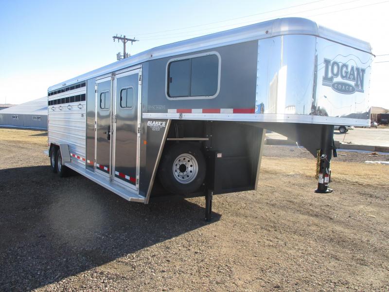 2021 Logan Coach Stock Combo Livestock Trailer 2021 Logan Coach Stock Combo Livestock Trailer